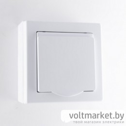 JOWISZ - Розетка 2P+E IP44 с крышкой, белый JOWISZ - Розетка 2P+E IP44 с крышкой, белый